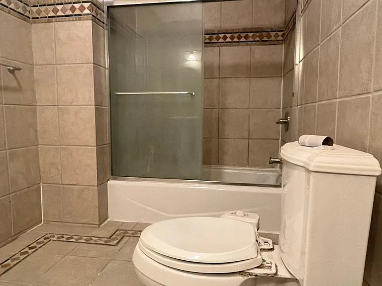 Full Bath Beside 1st Floor Hallway