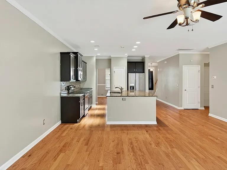 194 Cypress Forest Dr — Photo 10