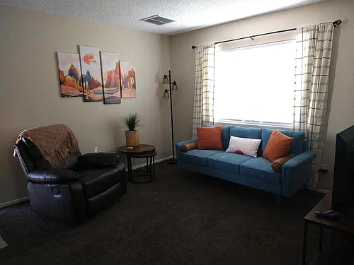 2304 E Jagerson Ave #D Photo 1