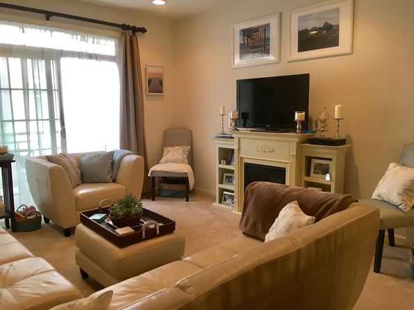 350 W Elm St SUITE 3205