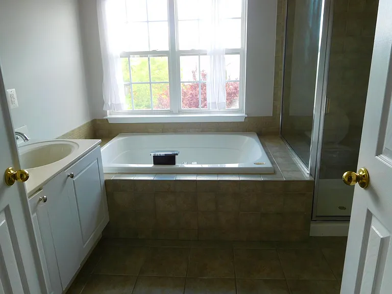 1941 Fieldstone Way — Photo 21