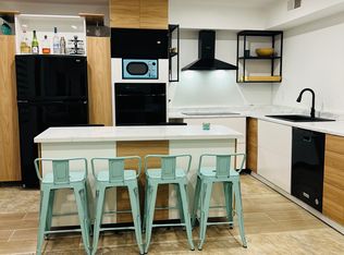 775 E Vista Chino APT 2, Palm Springs, CA 92262