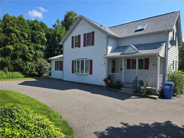 813 South Rd, South Kingstown, RI 02879