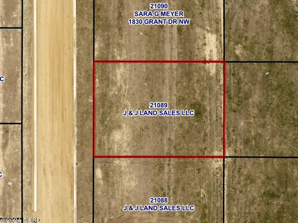 Grant Dr NW, Watertown, SD 57201