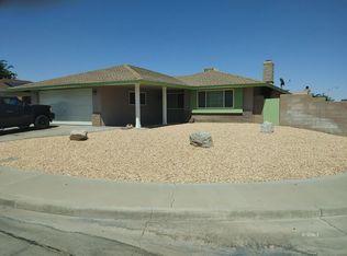 112 Rawhide Ln, Ridgecrest, CA 93555
