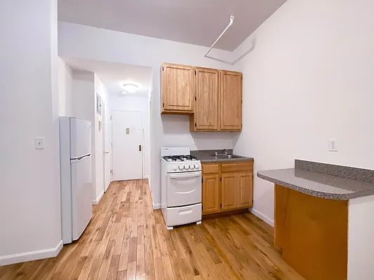 Rented by Compass | media 23