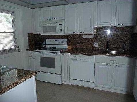 4th image of 3100 N Palm Aire Dr APT 301