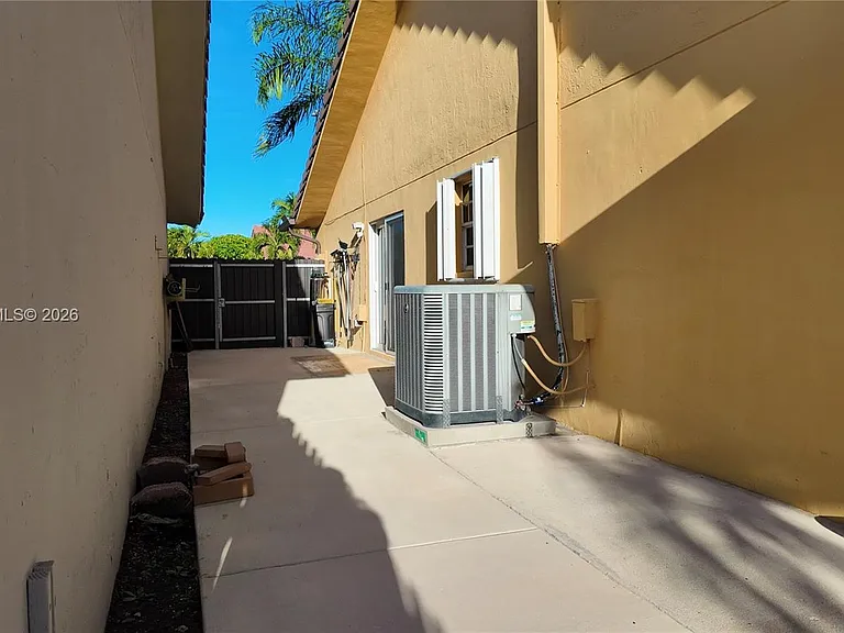 11570 SW 144th Path — Photo 53