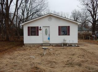 1912 Wilson St, Poplar Bluff, MO 63901