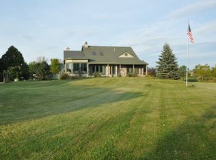 4514 Maple Rd, West Bend, WI 53095