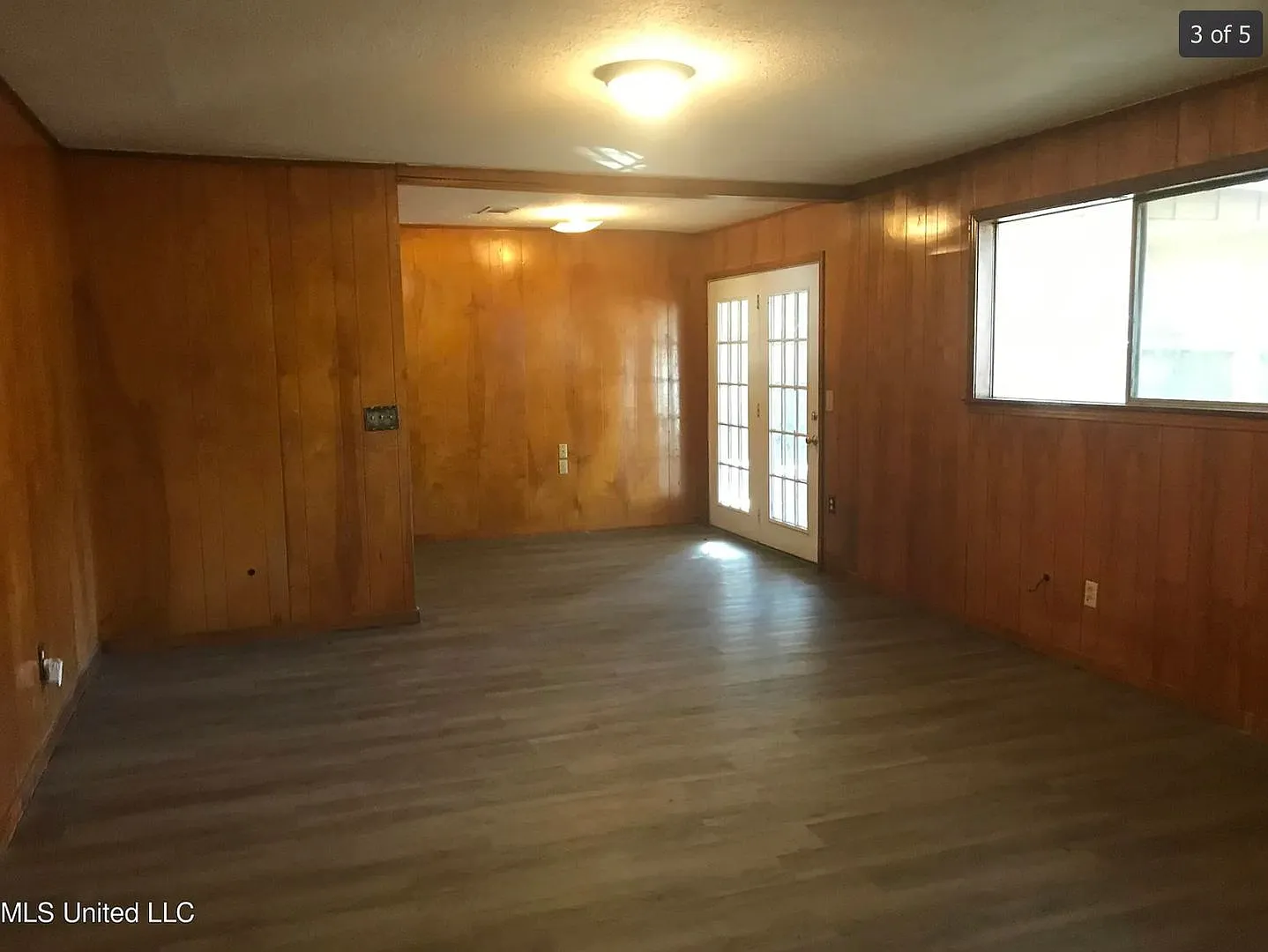 Move-In Ready 4BR/2BA Home in South Jackson | Spacious Living & Convenient Location — Photo 4