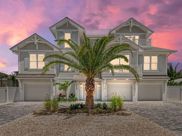 215 83rd St, Holmes Beach, FL 34217