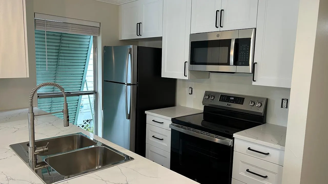 2 bed, 2.0 bath, 770 sqft, $2,150 — Photo 1
