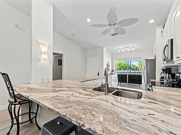 3rd image of 4639 CHAPEL HILL DRIVE #2925