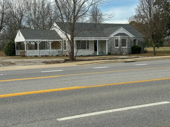 617 Ash Flat Dr, Ash Flat, AR 72513