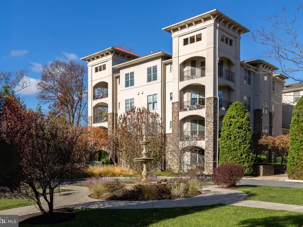 111 Cornerstone Dr #111, Newtown Square, PA 19073
