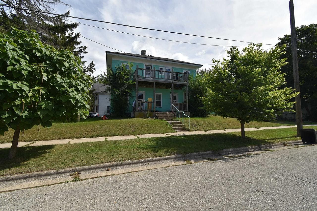 1005 Stoughton Ave, Stoughton, WI 53589 Zillow