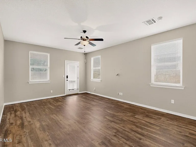 4921 Adrian Campos St — Photo 11