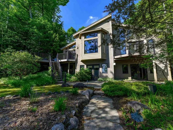12246 Pineridge Trl, Kewadin, MI 49648