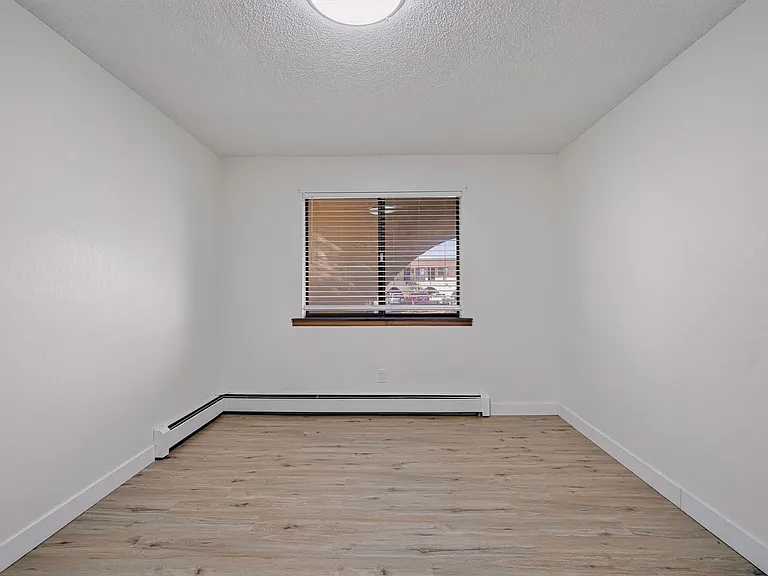 1074 Cedar Way — Photo 20