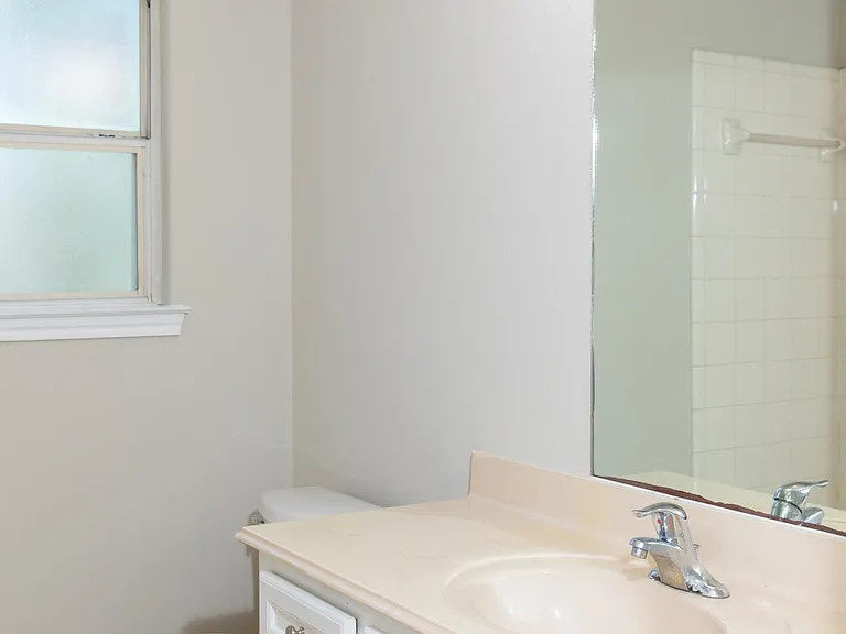 815 Tidwell Rd #A — Photo 6