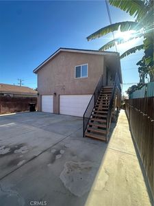 1230 E 68th St, Los Angeles, CA, 90001
