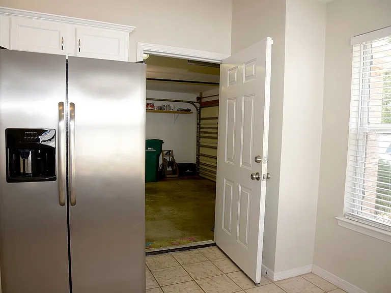 114 Quince Ave — Photo 21