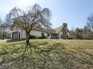 317 Ponderosa Rd, Carlisle, PA 17015