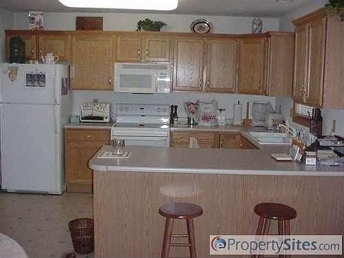 2nd image of 605 Sarah Dr