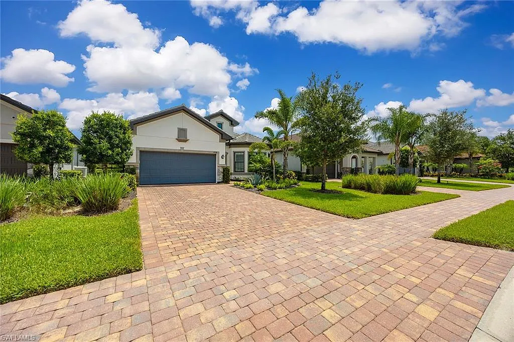 3 bed, 3.0 bath, 2131 sqft, $9,000 — Photo 1