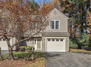 706 Ridgefield Cir #D, Clinton, MA 01510