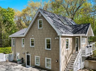 25 Brooks Rd, Gloucester, MA 01930