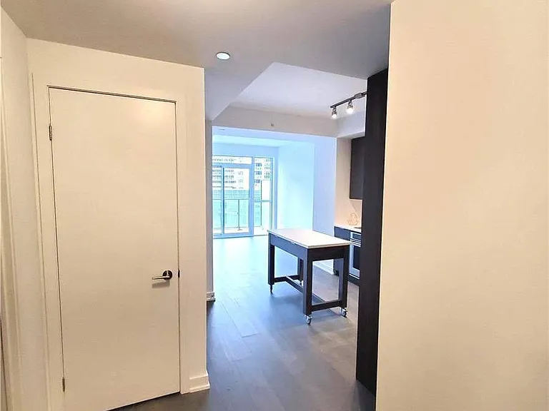 38 Iannuzzi St #813 — Photo 5