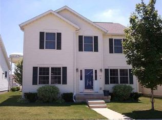 917 Chippewa St, Normal, IL 61761