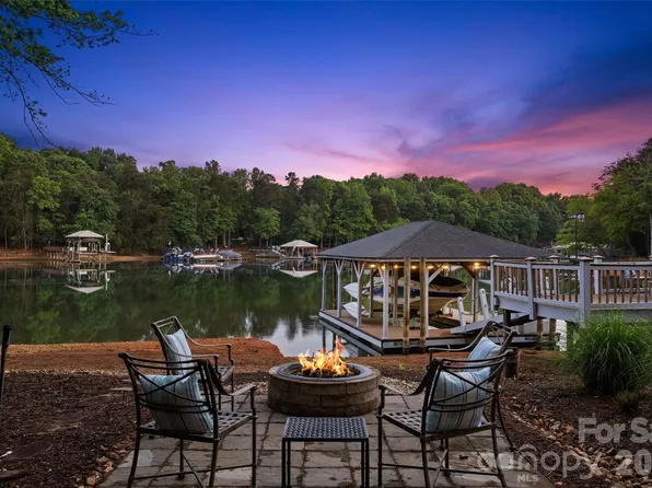 7902 Chapel Creek Dr, Denver, NC 28037