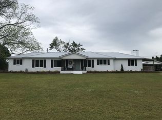 902 Pinewood Rd, Soperton, GA 30457