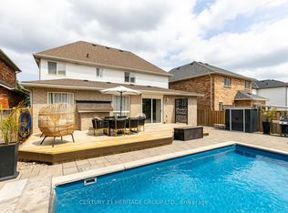 106 Laurendale Ave, Georgina, ON L4P 4E8