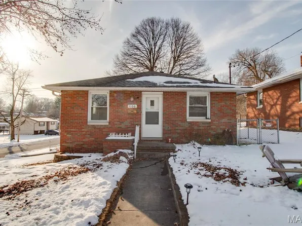 1106 Beaumont St, Alton, IL 62002