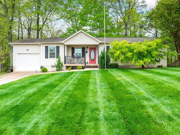 1015 Harvest Knoll Ln, Soddy Daisy, TN 37379
