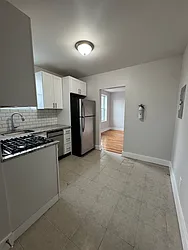 5309 Hudson Avenue, #12