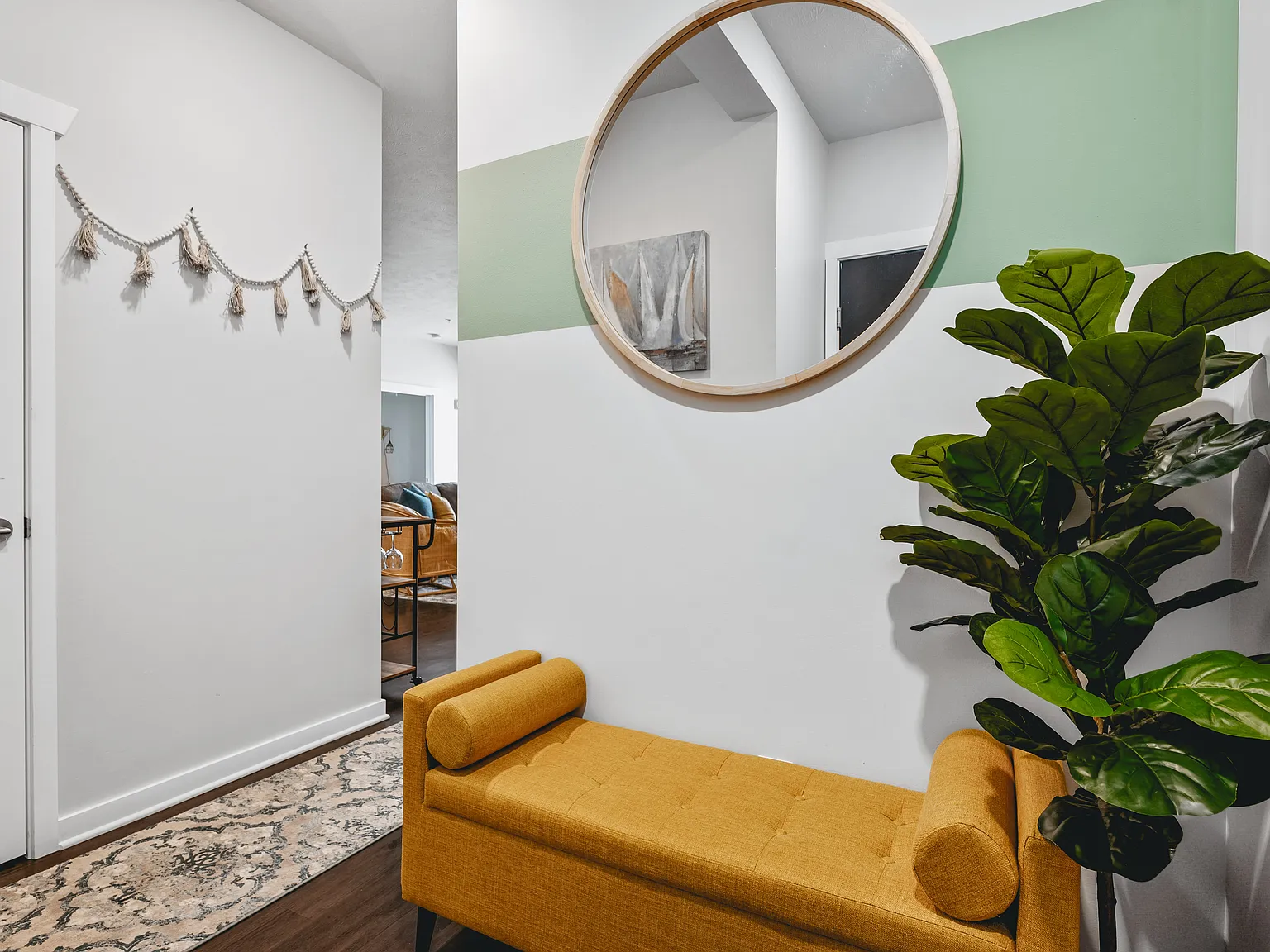 2 bed, 897 sqft, $1,800 — Photo 3