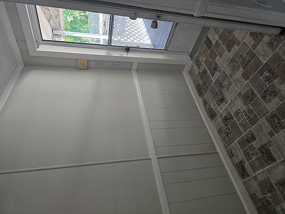 3rd image of 53 Lee Road 466