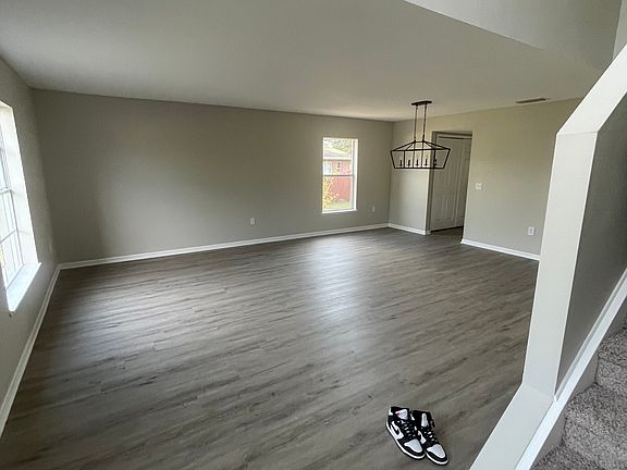 3rd image of 11191 Liberto Rd