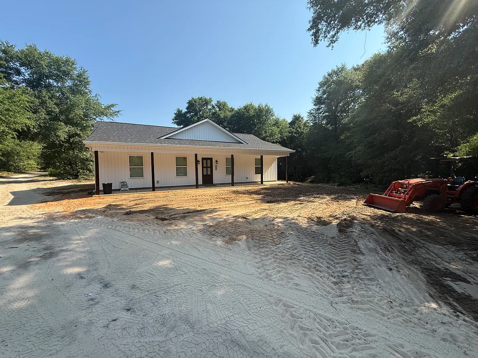 3 bed, 1380 sqft, $2,000 — Photo 1