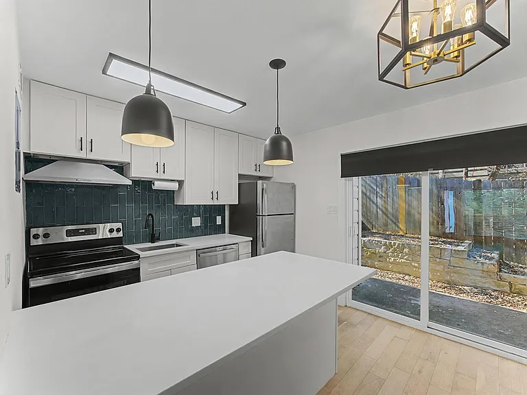 3806 Southridge Dr #4 — Photo 6