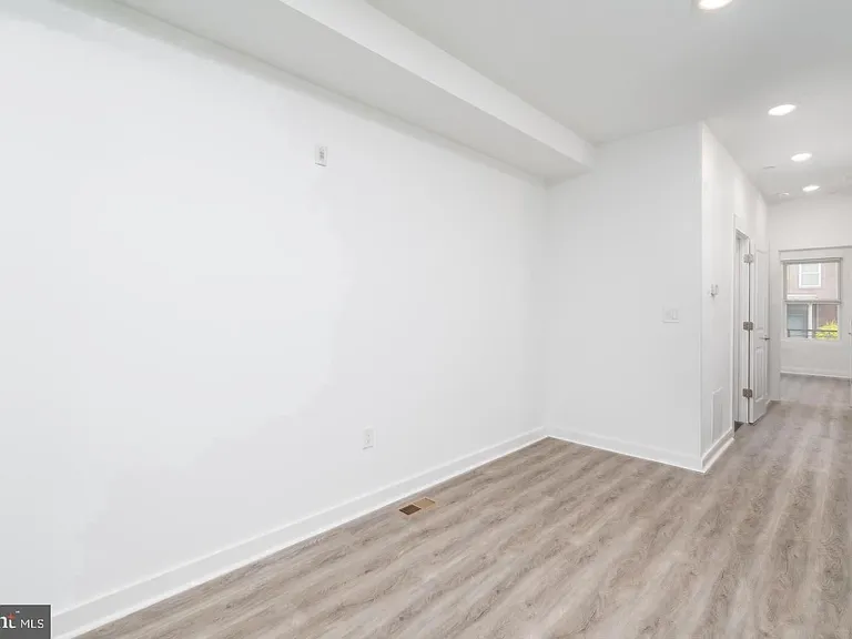 3424 Wallace St #1 — Photo 7