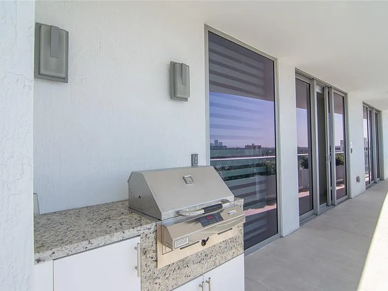 1180 N Federal Hwy #1103 — Photo 21
