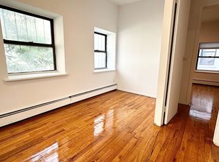 641 E 9th St APT 2R, New York, NY 10009