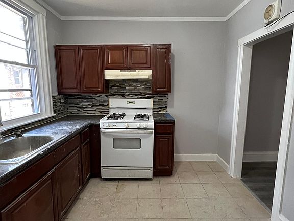2nd image of 1236 E Stafford St