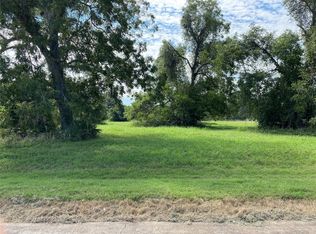 106 Horse Shoe Trl, Angleton, TX 77515